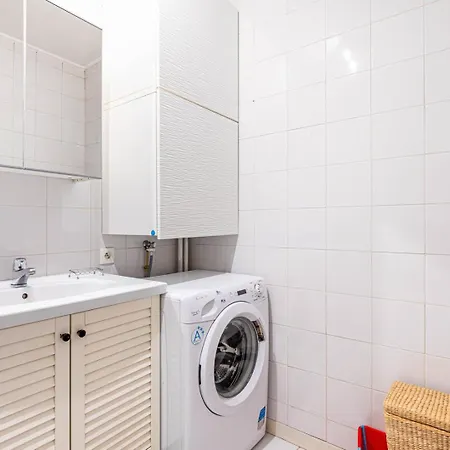Guestready - High-rise Haven In The 20th Appartement *